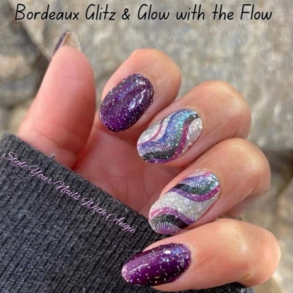 *Exclusive* Color Street: Glow With the Flow (Accent Pack) | Nude Glitter Curve - Picture 8 of 11